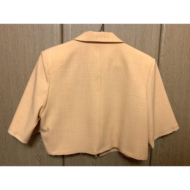 Ameri VINTAGE(アメリヴィンテージ)のAMERI CUT OFF SHORT JACKET（コーラル） レディースのジャケット/アウター(テーラードジャケット)の商品写真