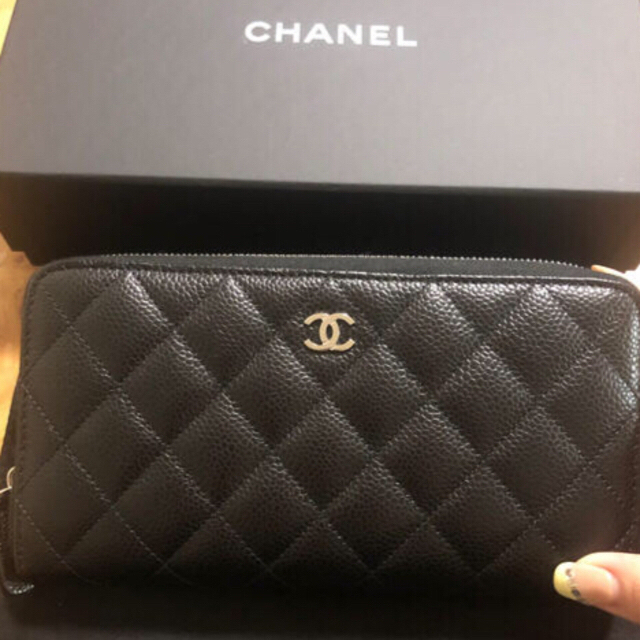 CHANEL(シャネル)のシャネル　ラウンドファスナー　長財布　マトラッセ　キャビアスキン　シルバー金具 メンズのファッション小物(長財布)の商品写真