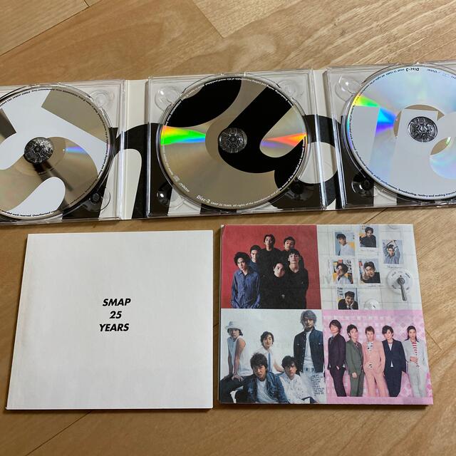 SMAP(スマップ)のSMAP 25 YEARS アルバム エンタメ/ホビーのDVD/ブルーレイ(ミュージック)の商品写真