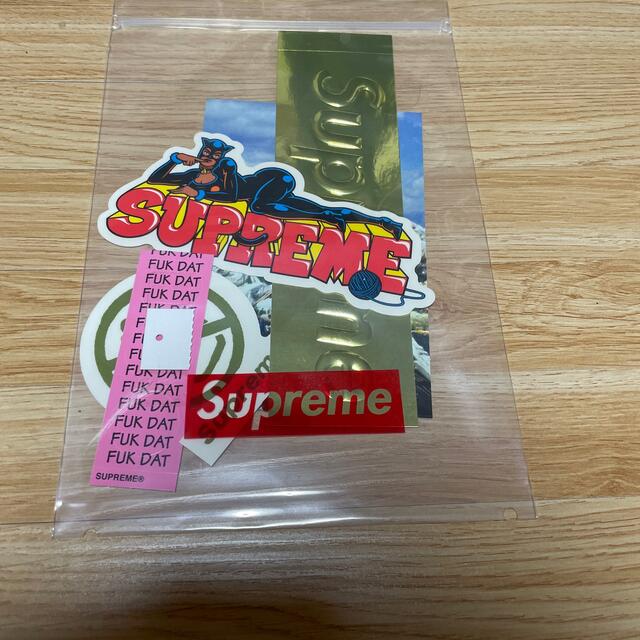 Supreme(シュプリーム)の新品未使用品　22FW supreme ステッカーセット 1つ　立ち上げ メンズのファッション小物(その他)の商品写真