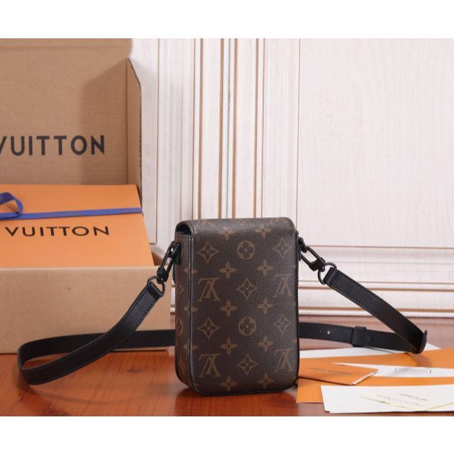 テキスタイ LOUIS VUITTON - ユニセックスルイヴィトン ショルダー