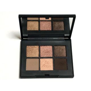 ナーズ(NARS)の美品【NARS】ヴォワヤジュール アイシャドーパレット1194(アイシャドウ)