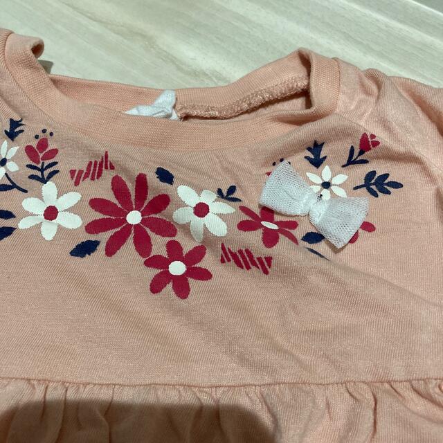 アカチャンホンポ(アカチャンホンポ)のピンクの花柄Tシャツ　100 キッズ/ベビー/マタニティのキッズ服女の子用(90cm~)(Tシャツ/カットソー)の商品写真