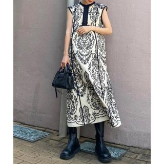 アメリヴィンテージ(Ameri VINTAGE)のらむね様　DAMASK EMBROIDERY LINEN DRESS アメリ(ロングワンピース/マキシワンピース)