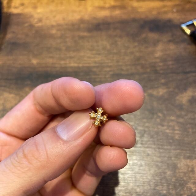 【クロムハーツ】CHプラススタッド ピアス 22K