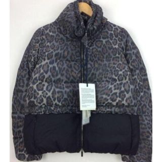 モンクレール(MONCLER)のSALE✨✨モンクレールレオパード柄美品✨✨(ダウンジャケット)