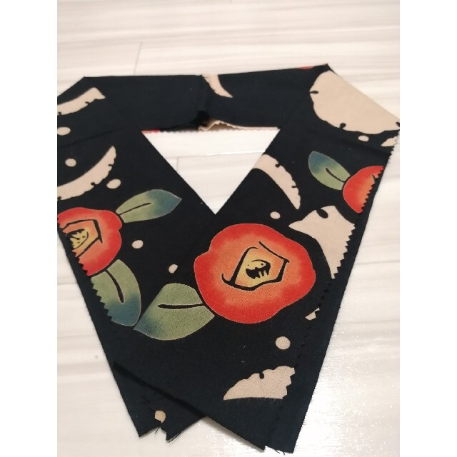 正絹中抜き絞り帯揚げ、帯締め、重ね襟、帯留め4点セット+半襟サービス レディースの水着/浴衣(和装小物)の商品写真