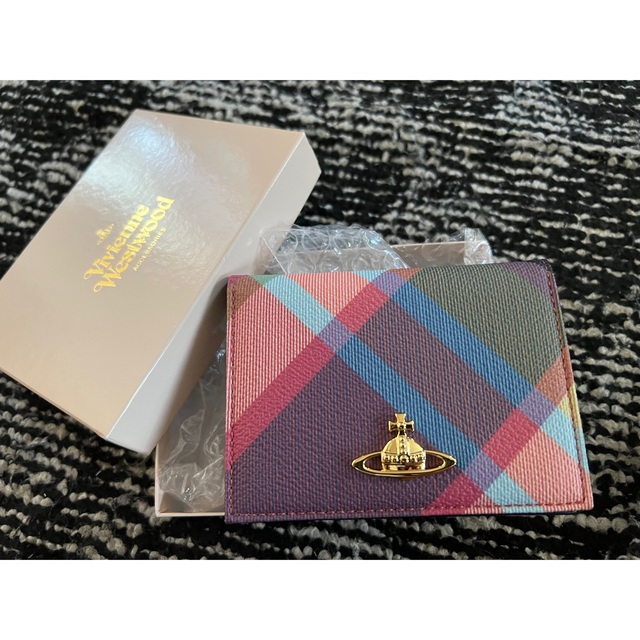 Vivienne Westwood(ヴィヴィアンウエストウッド)のヴィヴィアンウエストウッドのパスケース　定価27.000円の品 レディースのファッション小物(パスケース/IDカードホルダー)の商品写真