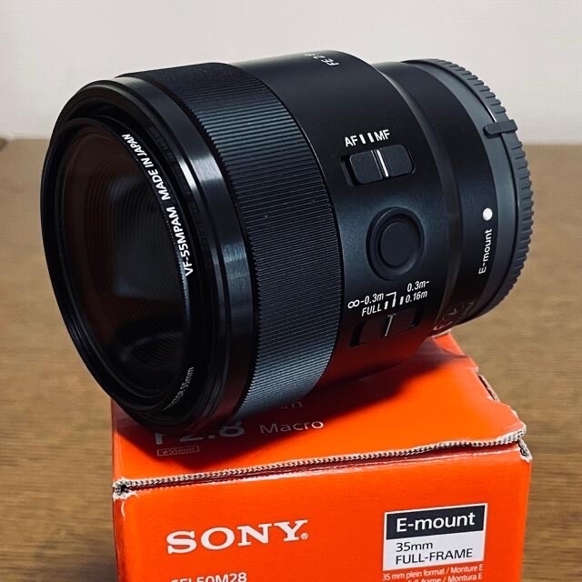 雑貨貴重 【ほぼ未使用】SONY FE 50mm F2.8 Macro SEL50M28 レンズ(単