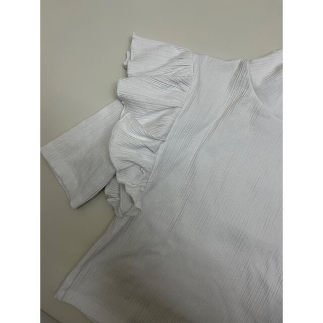 ZARA - ザラ フリル付きリブ編みTシャツ ホワイト Mの通販 by ZARA - ザラ フリル付きリブ編みTシャツ ホワイト Mの通販 by