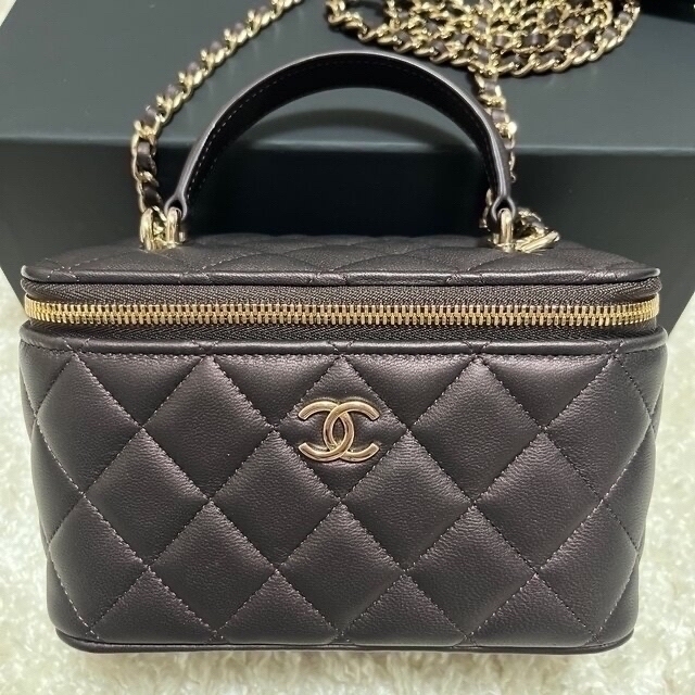 シャネル　CHANEL  ヴァニティ　バニティ　ポーチ　鞄　チェーン　バッグ