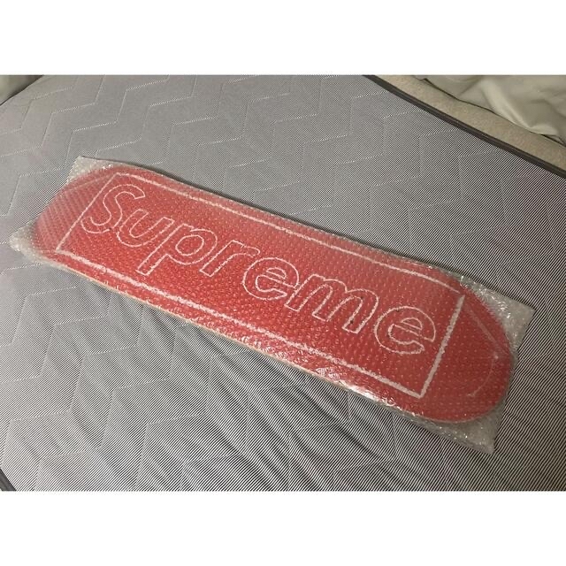 Supreme(シュプリーム)のSupreme KAWS Chalk Logo Skateboard  スポーツ/アウトドアのスポーツ/アウトドア その他(スケートボード)の商品写真