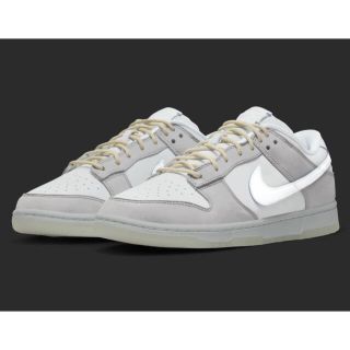 ナイキ(NIKE)のDunk Low "Wolf Grey and Pure Platinum" (スニーカー)