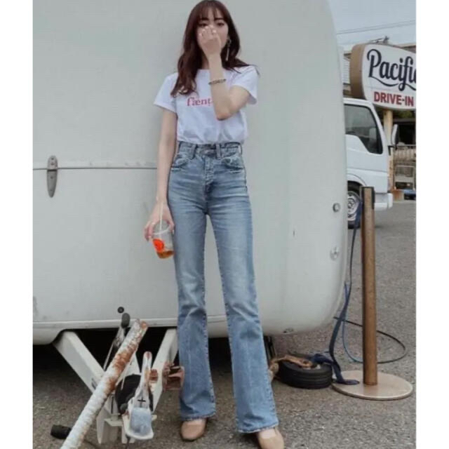 MOUSSY MVS FLARE　新品未使用