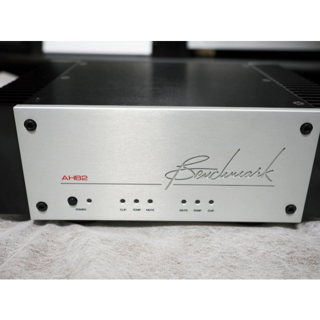 Benchmark AHB2 パワーアンプ 売り尽くしセール chateauduroi.co