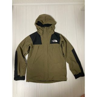 ノースフェイス(THE NORTH FACE) マウンテンパーカー(ベージュ系)の