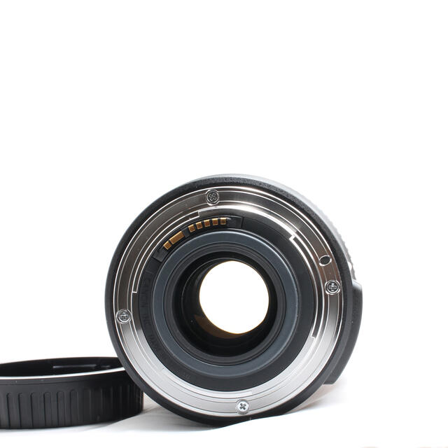 Canon(キヤノン)の✨手振れ補正中距離望遠レンズ ✨Canon EF-S 18-135mm IS ✨ スマホ/家電/カメラのカメラ(レンズ(ズーム))の商品写真
