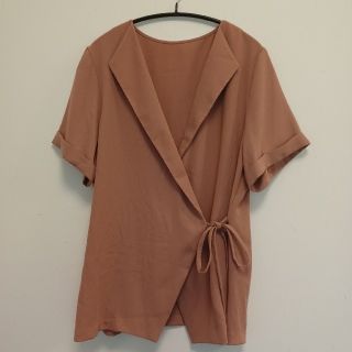Penguin様専用　美品　GU　ジーユー　ラップジャケットブラウス(半袖)　L(シャツ/ブラウス(半袖/袖なし))