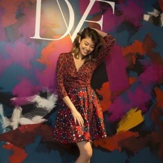 DIANE von FURSTENBERG  ブラウンのふんわりシルクワンピース