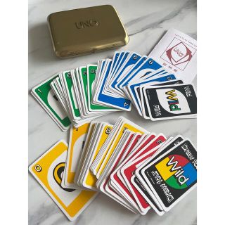 UNO カードケース　カード新品未使用　説明書付き(トランプ/UNO)