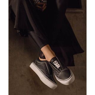 ヴァンズ(VANS)の中古Vans x KARLLAGERFELDOldSkoolレザースリッポン(スニーカー)