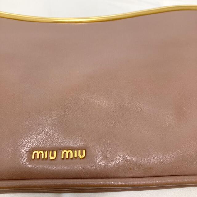 miumiu(ミュウミュウ)のmiumiu クラッチバック　ミュウミュウ レディースのバッグ(クラッチバッグ)の商品写真