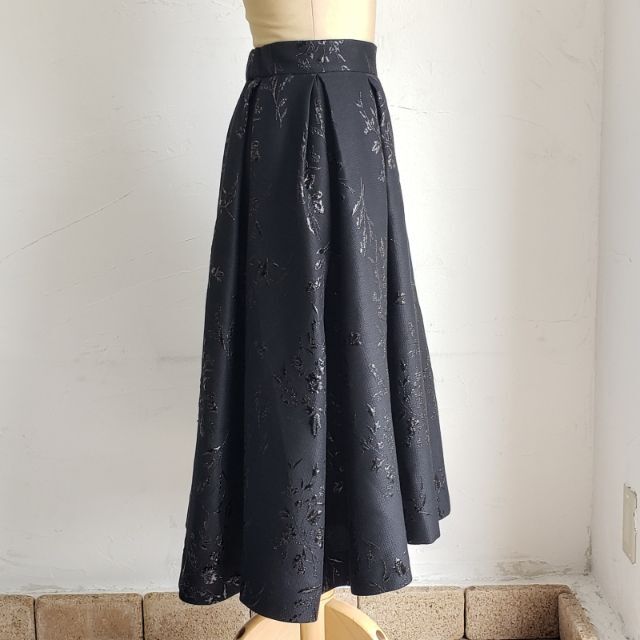 ユナイテッド トウキョウ ☆ 花柄 刺繍 フレア タック スカート 1 日本製
