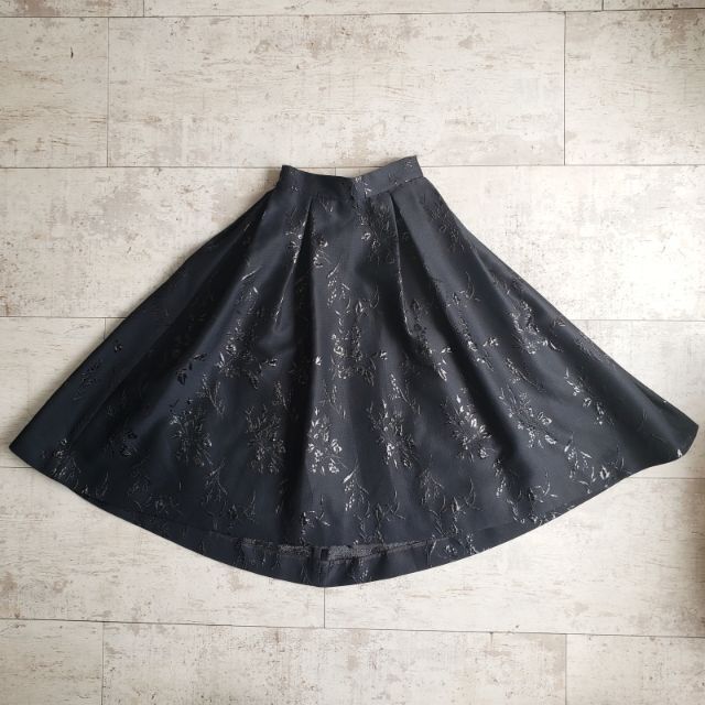 ユナイテッド トウキョウ ☆ 花柄 刺繍 フレア タック スカート 1 日本製