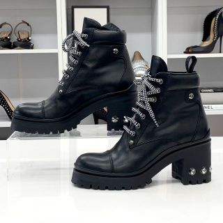 miumiu - 4446 ミュウミュウ レザー ビジュー レースアップ ショート