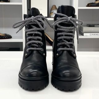 miumiu - 4446 ミュウミュウ レザー ビジュー レースアップ ショート