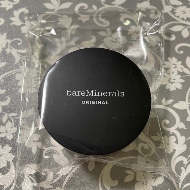 bareMinerals(ベアミネラル)のララ様専用　ベアミネラル　オリジナルファンデーション　12 ミディアムベージュ コスメ/美容のベースメイク/化粧品(ファンデーション)の商品写真