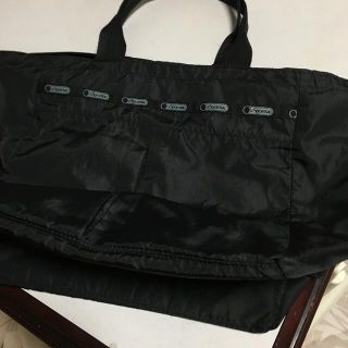 レスポートサック(LeSportsac)のレスポのバック、黒、横45cm縦29cm底16cm(トートバッグ)