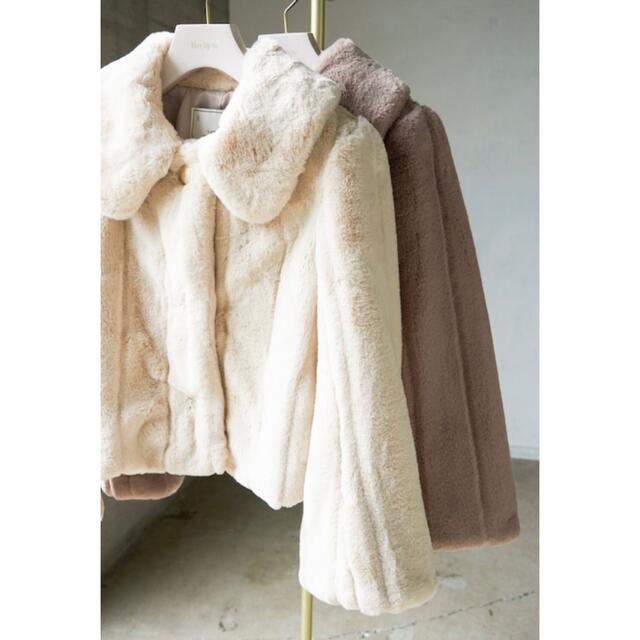 国産原料100% herlipto Winter Love Faux Fur Coat - 毛皮/ファーコート