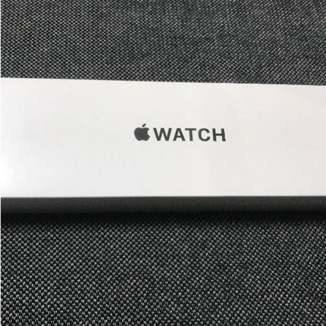 Apple(アップル)のApple Watch SE 40mm スペースグレイ スマホ/家電/カメラのスマートフォン/携帯電話(その他)の商品写真