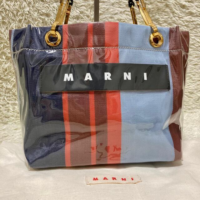 Marni(マルニ)の専用　保存袋　マルニ グロッシーグリップ トートバッグ PVC ラッカーレッド レディースのバッグ(トートバッグ)の商品写真