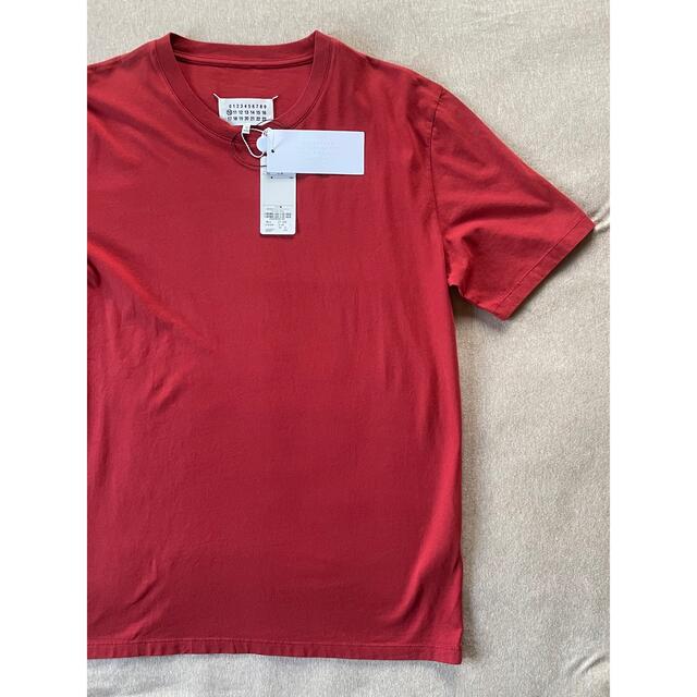 Maison Martin Margiela(マルタンマルジェラ)の48新品 メゾン マルジェラ レギュラー コットン Tシャツ 半袖 バーガンディ メンズのトップス(Tシャツ/カットソー(半袖/袖なし))の商品写真