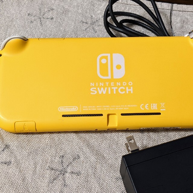 Nintendo Switch lite 黄色 1
