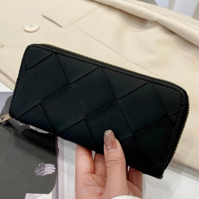 財布　ファスナー　長財布　カード　革　黒　ブラック　お洒落　かわいい　韓国 レディースのファッション小物(財布)の商品写真