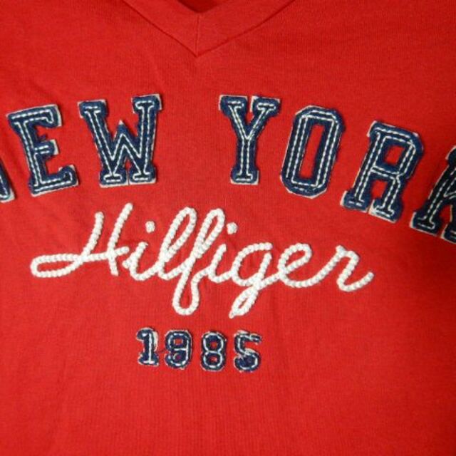 TOMMY HILFIGER(トミーヒルフィガー)の8002　トミー　ヒルフィガー　レディース　半袖　vネック　tシャツ レディースのトップス(Tシャツ(半袖/袖なし))の商品写真