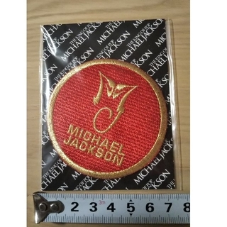 Michael Jackson マイケルジャクソンの刺繍ワッペン(赤)(ミュージシャン)
