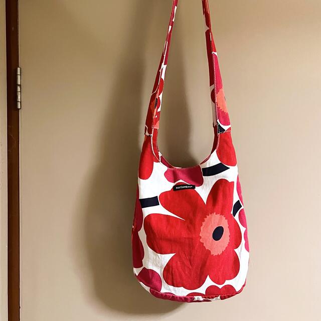 marimekko(マリメッコ)のマリメッコ ウニッコショルダーバッグ レディースのバッグ(ショルダーバッグ)の商品写真