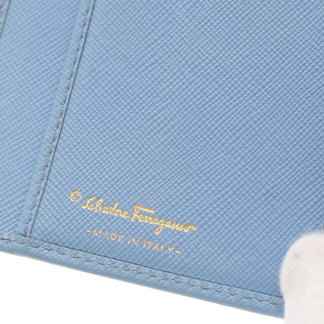 Salvatore Ferragamo(サルヴァトーレフェラガモ)のフェラガモ　長財布　水色 レディースのファッション小物(財布)の商品写真