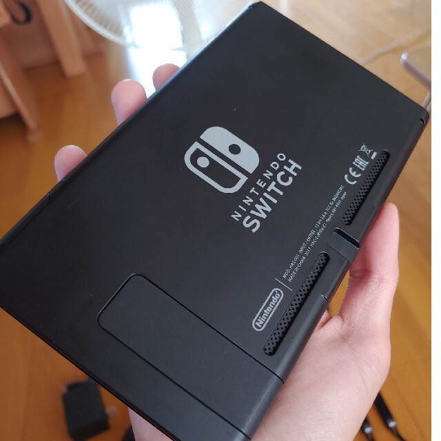 Nintendo Switch(ニンテンドースイッチ)のNintendo Switch 美品 エンタメ/ホビーのゲームソフト/ゲーム機本体(家庭用ゲーム機本体)の商品写真