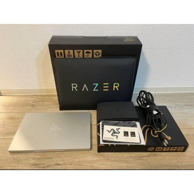 スマホ/家電/カメラRAZER BOOK 13 Intel  i5-1135G7/8G/256GB