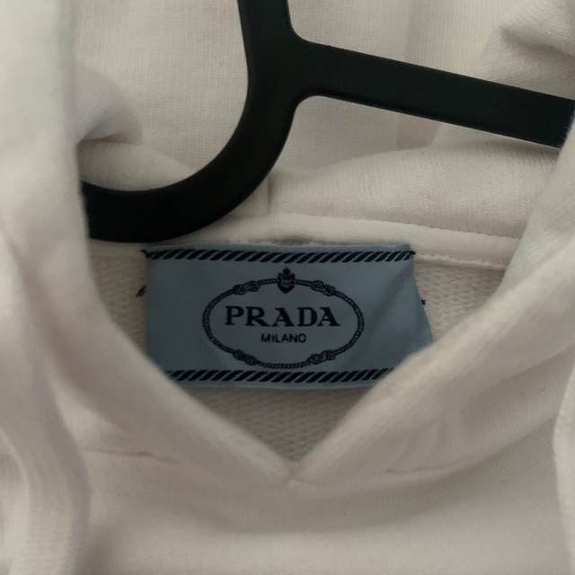PRADA(プラダ)の日本在庫数点のみ PRADA RAF SIMONS フーディー メンズのトップス(パーカー)の商品写真