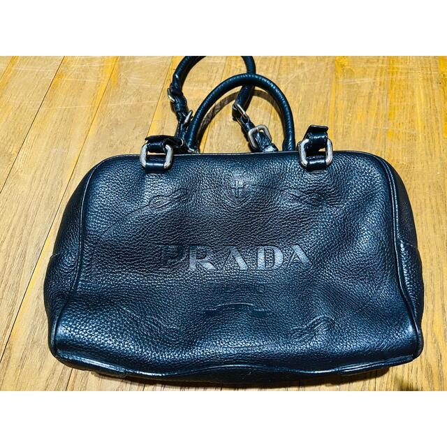 PRADA レザーバッグ