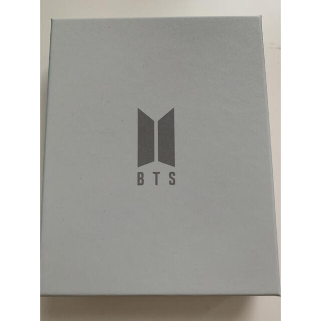 防弾少年団(BTS)(ボウダンショウネンダン)のbts カードウォレット　パスケース レディースのファッション小物(名刺入れ/定期入れ)の商品写真