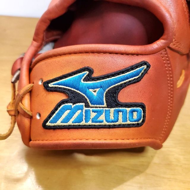 MIZUNO(ミズノ)のミズノ ベイソリッドカスタム 限定モデル 一般用 内野用 硬式グローブ スポーツ/アウトドアの野球(グローブ)の商品写真