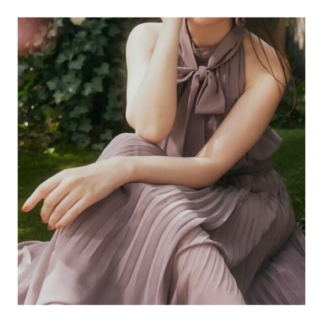 Pleated Chiffon Ribbon Midi Dress