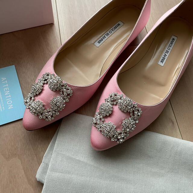 人気定番 MANOLO マノロブラニク ハンギシ フラット パンプス 未使用